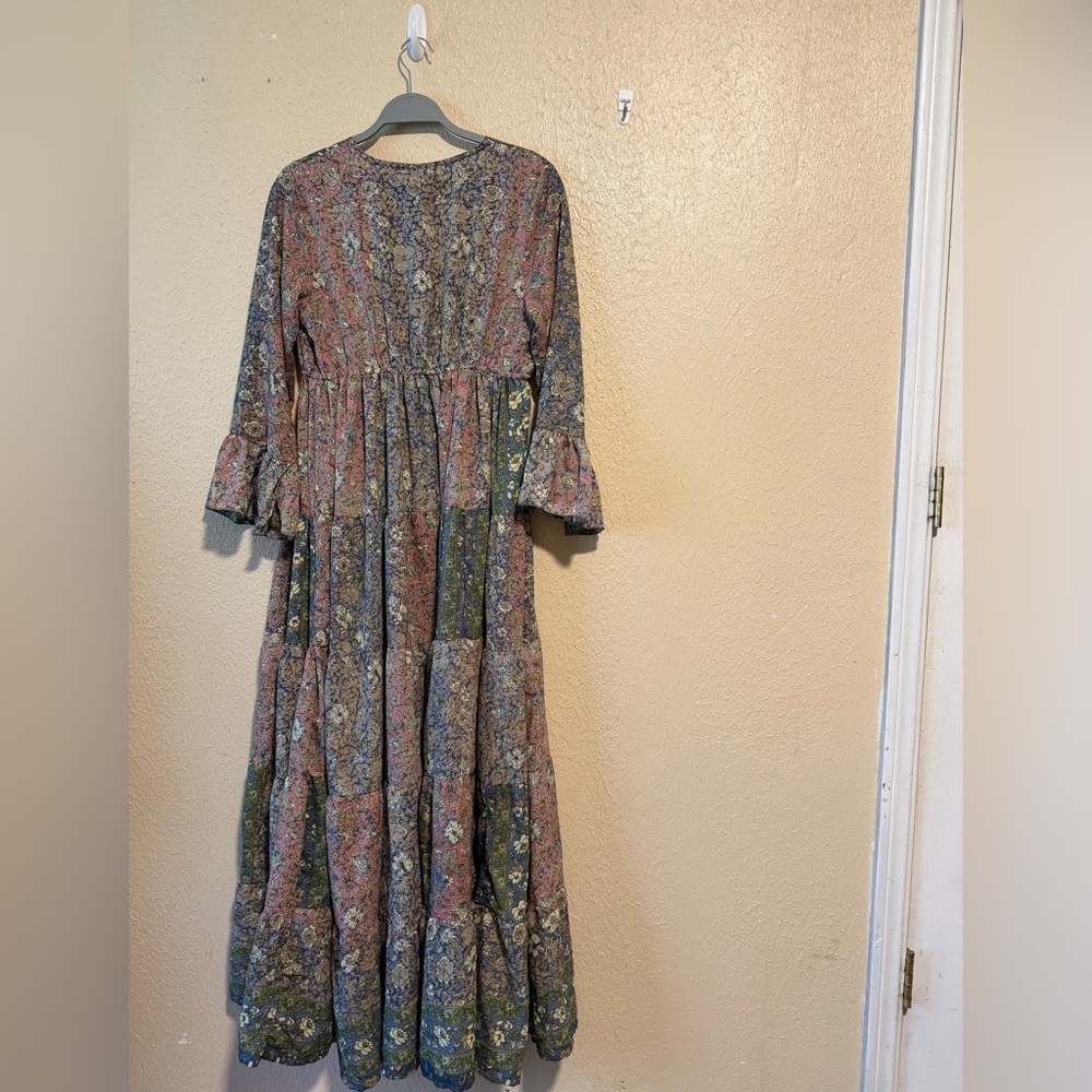 Boemo Maxi Long Sleeve Floral Dress Smocked Waist with Tie‎ Women’s Size Large - Picture 3 of 8